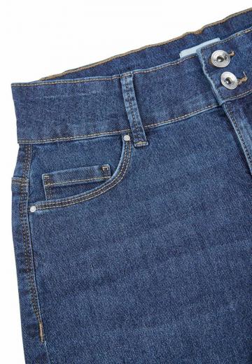 Джинсовые шорты