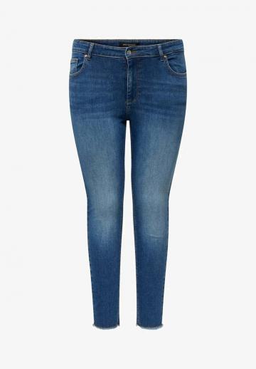Узкие джинсы