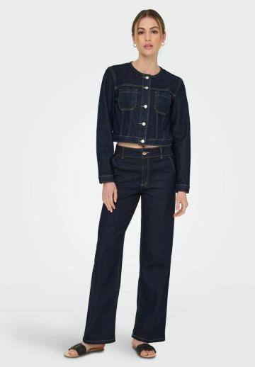 Джинсовая жилетка