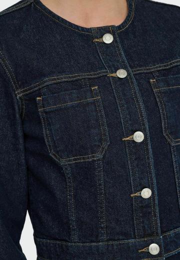 Джинсовая жилетка