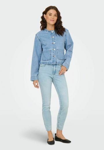 Джинсовая жилетка