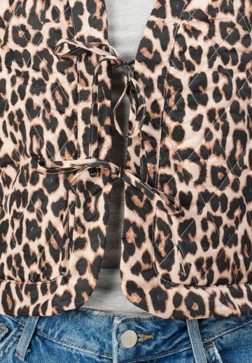 Джинсовая жилетка