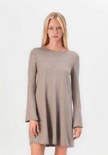 Вязаное платье