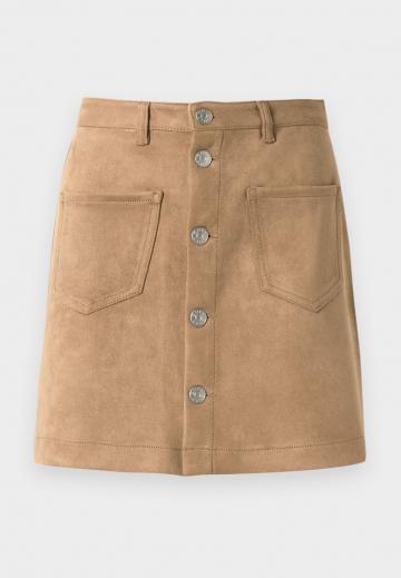 Юбка с накладными карманами