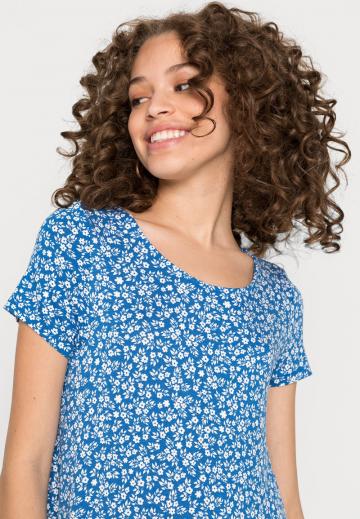 Короткое платье