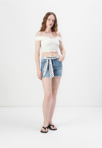 Джинсовые шорты