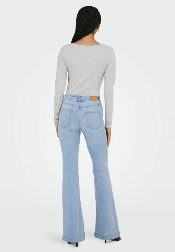 Клешеные брюки