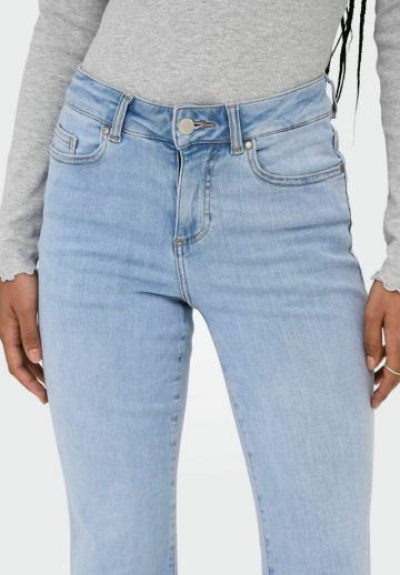 Клешеные брюки