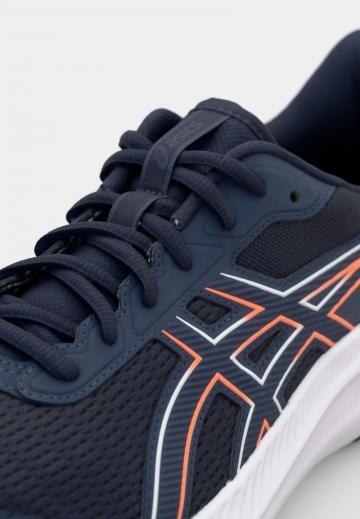 Беговые кроссовки