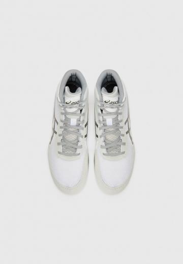 Тренировочные кроссовки