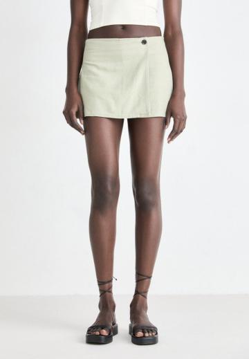 Пляжные шорты