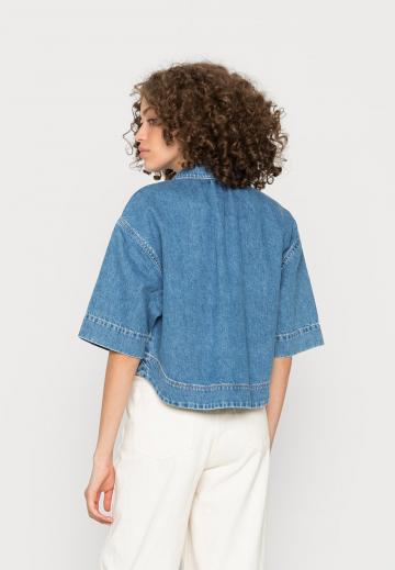 Джинсовая блузка