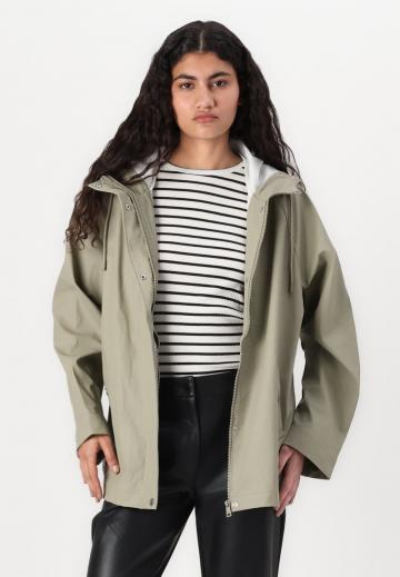 Вельветовая куртка