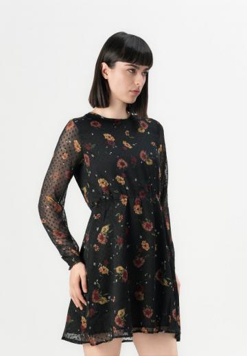 Короткое платье