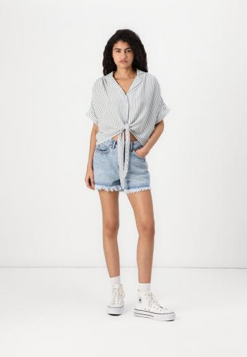 Джинсовые шорты