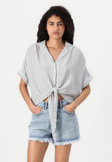 Джинсовые шорты