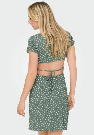 Короткое платье