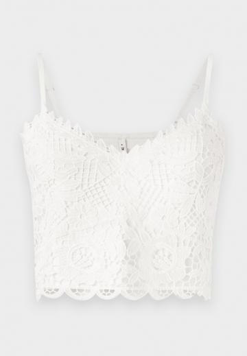 Топ на бретельках