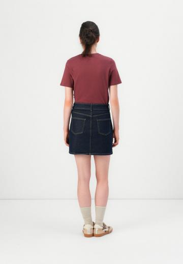 Юбка с накладными карманами