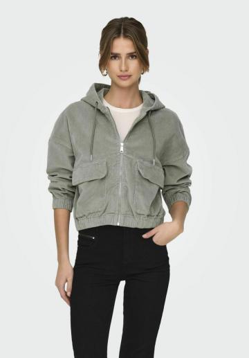 Вельветовая куртка