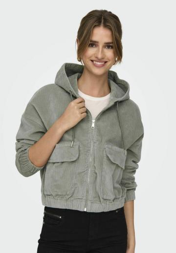 Вельветовая куртка