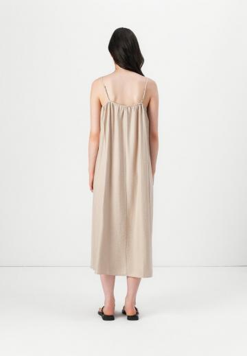 Длинное платье