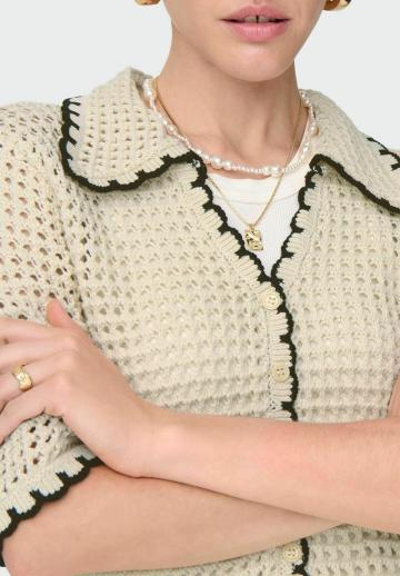 Вязаная кофта