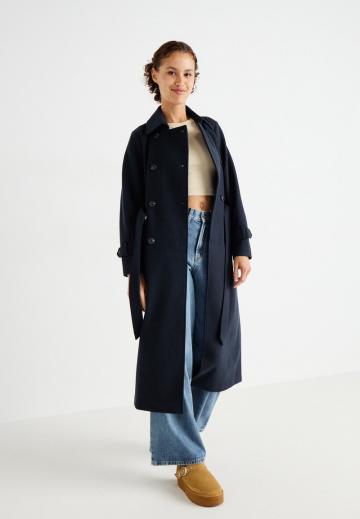 Шерстяное пальто