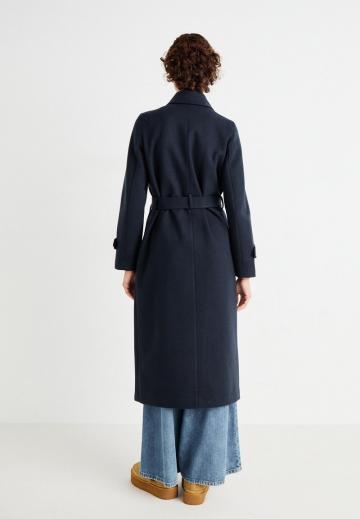 Шерстяное пальто