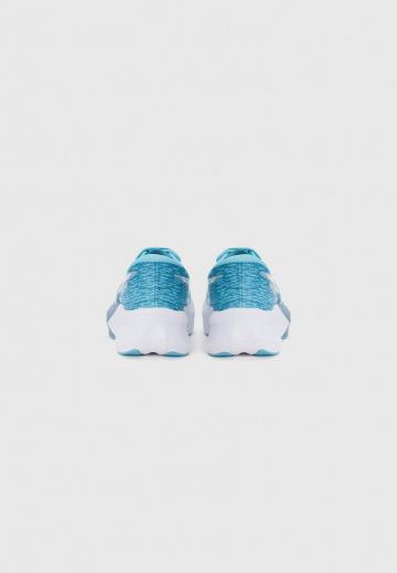 Беговые кроссовки