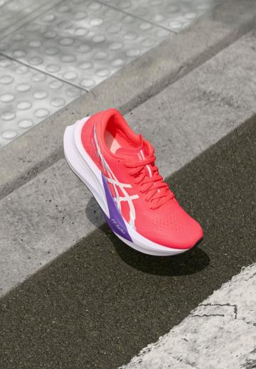 Беговые кроссовки