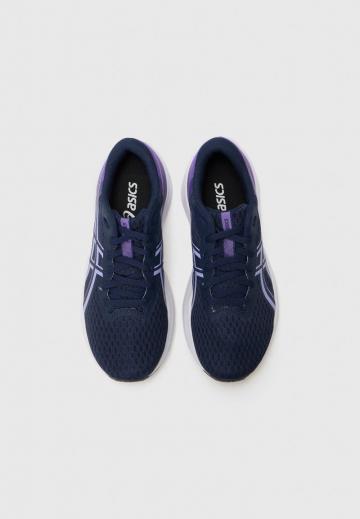 Беговые кроссовки