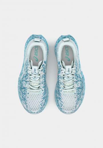 Беговые кроссовки