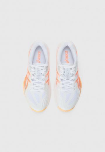 Кроссовки для зала