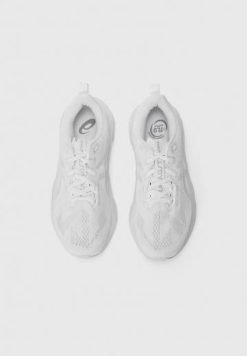 Беговые кроссовки