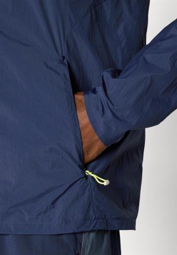 Спортивная куртка