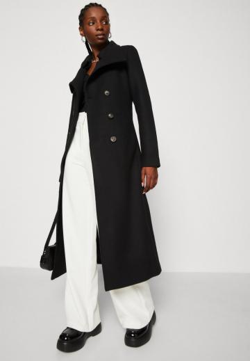 Шерстяное пальто