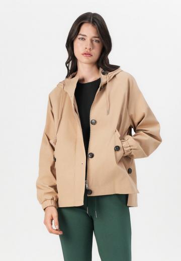 Куртка с накладнымит карманами