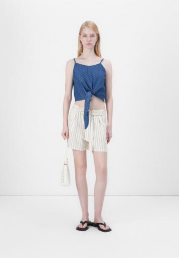 Топ на бретельках