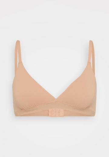 Бюстгальтер без косточек