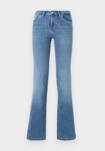 Клешеные джинсы