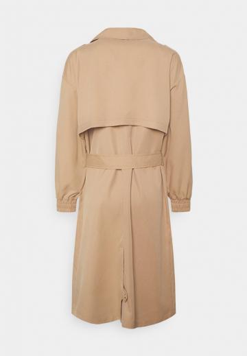 Шерстяное пальто