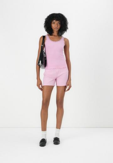 Джинсовые шорты