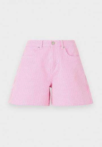 Джинсовые шорты