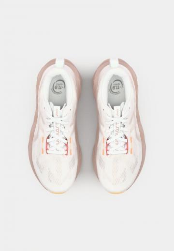 Беговые кроссовки