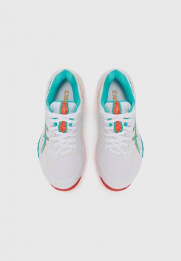 Кроссовки для зала