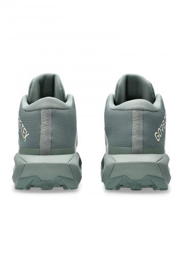 Беговые кроссовки