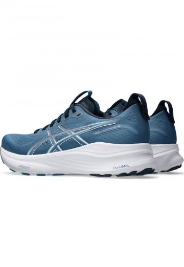 Беговые кроссовки