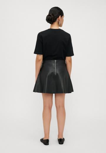 Кожаная юбка