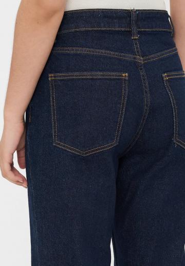 Клешеные джинсы